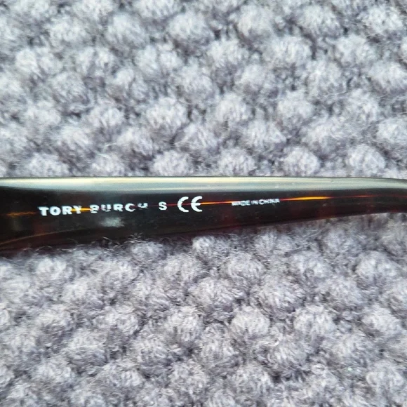 Tory Burch Brown Tortoise Sunglasses - Picture 5 of 16